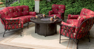 VERANDA CRESCENT DEEP SEATING