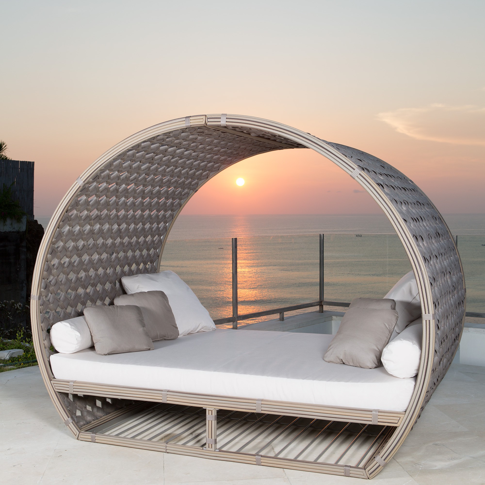 Moonlight Daybed Island Living Patio Moonlight Daybed